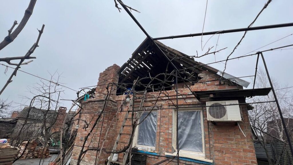 У Кривому Розі понад 80 родин подали заявки про ушкодження житла через удар ракетою РФ