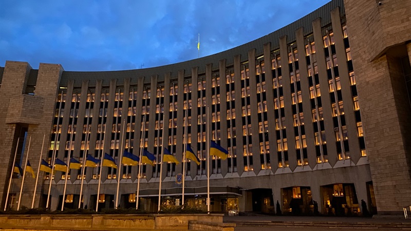 Комунальники Дніпра замовили техніки на 4,5 мільйона у підсанкційної прокуратурі фірми