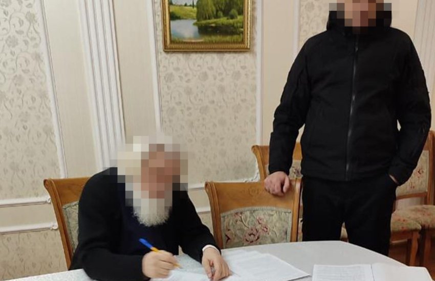 Зеленський позбавив громадянства 13 священників УПЦ МП, серед яких митрополит Дніпропетровський та Павлоградський
