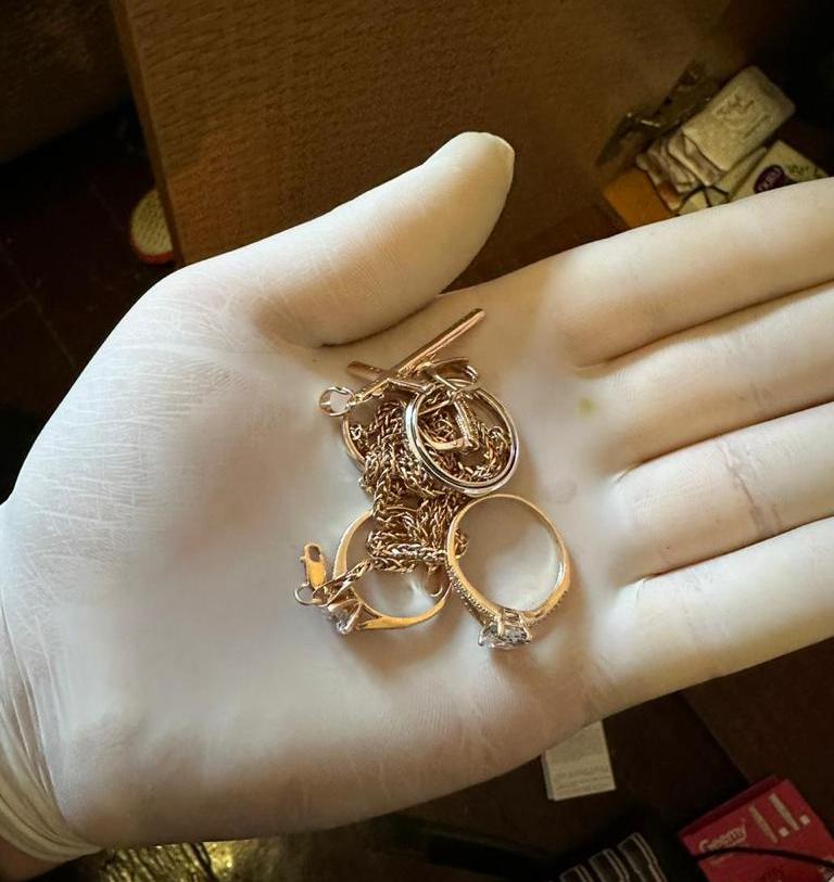 У Дніпрі затримали грабіжника ювелірних крамниць (відео)