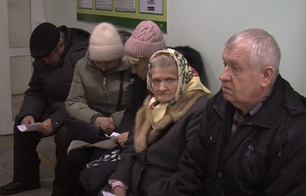 Прожитковий мінімум нижчий від необхідної для життя суми, але підняти його нереально, — Мінсоцполітики