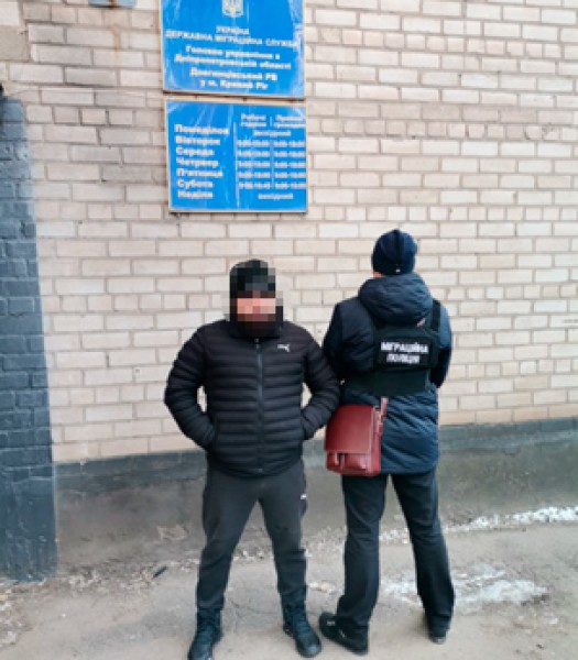 Міграційна поліція встановила двох іноземців, які незаконно перебували в Україні
