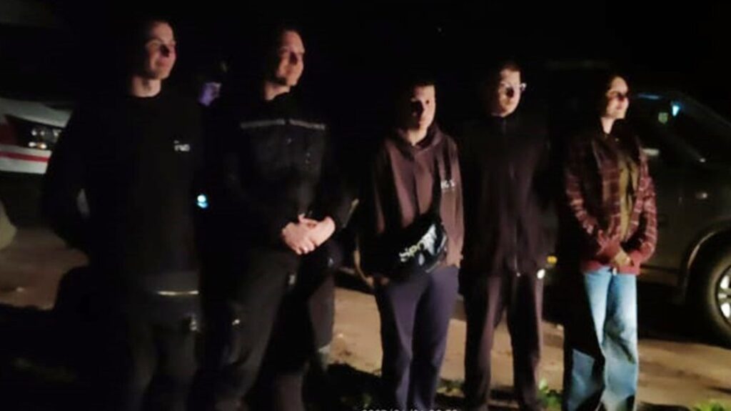 На Дніпропетровщині відшукали п`ятьох підлітків, які загубилися на острові