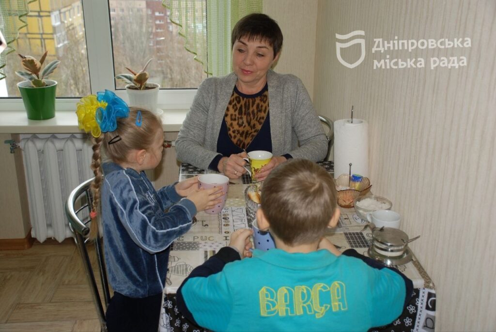 Як патронатні родини у Дніпрі допомагають дітям, які перебувають у складних життєвих обставинах