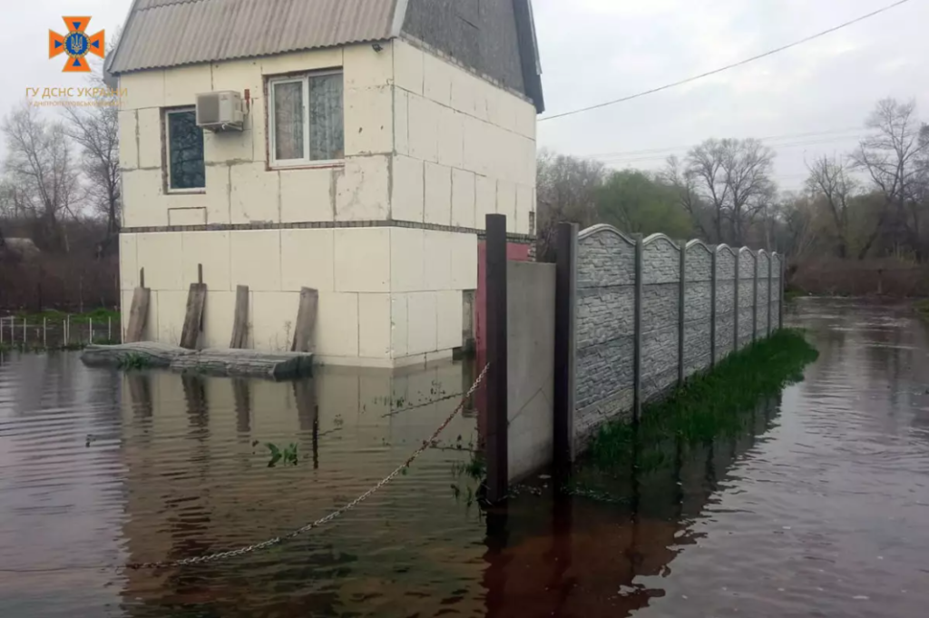 На Дніпропетровщині через весняне водопілля підтоплено близько 300 будинків