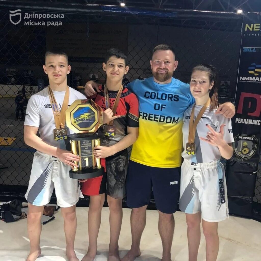 Спортсмени з Дніпра вибороли 16 медалей на чемпіонаті України зі змішаних єдиноборств ММА