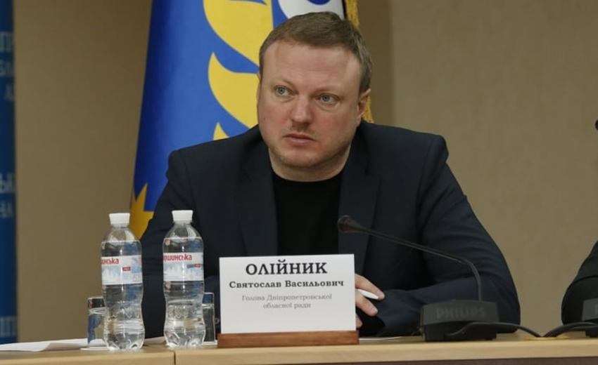 Хвиля дезінформації проти ексголови Дніпропетровської облради Святослава Олійника: хто замовник?