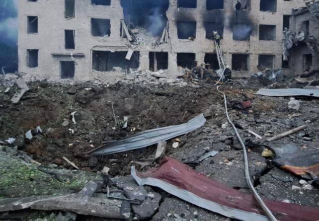 Обстріл Дніпра та області російськими військами: сили ППО збили 15 дронів та 4 крилаті ракети