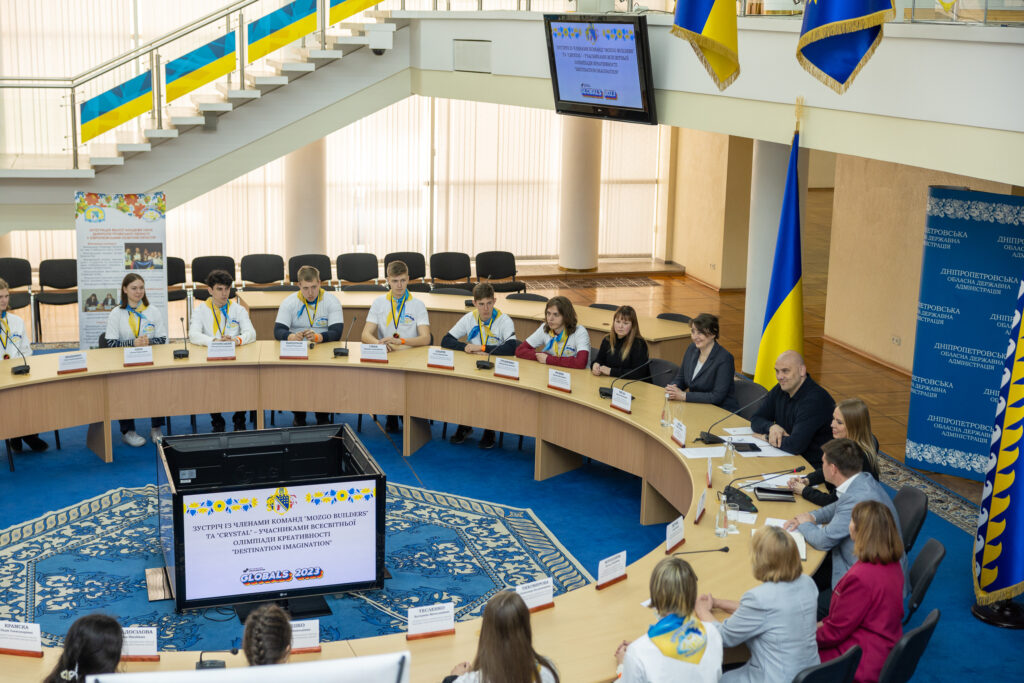 Юні науковці з Кам’янського позмагаються у США за статус найкреативніших