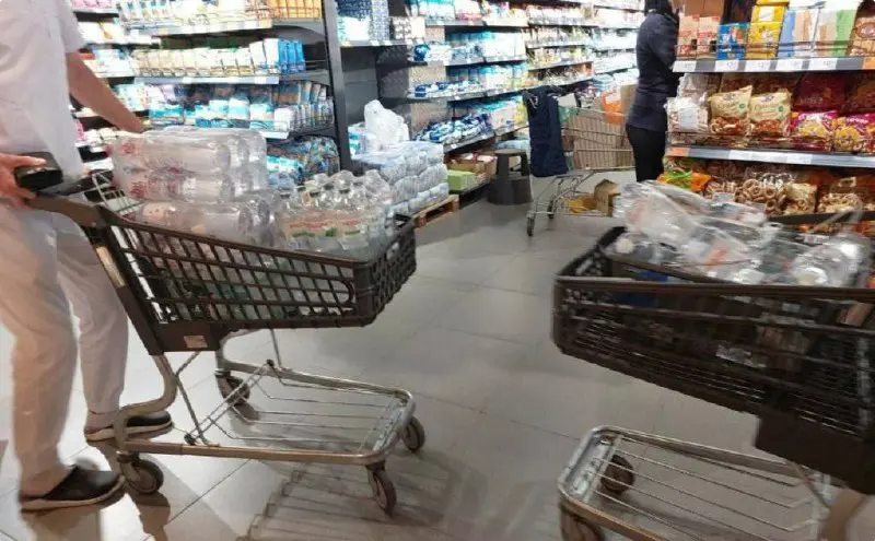 У Кривому Розі мешканці масово скуповують питну воду