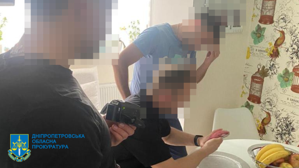 На Дніпропетровщині судитимуть трьох митників, які нанесли державі збитків на 50 млн грн