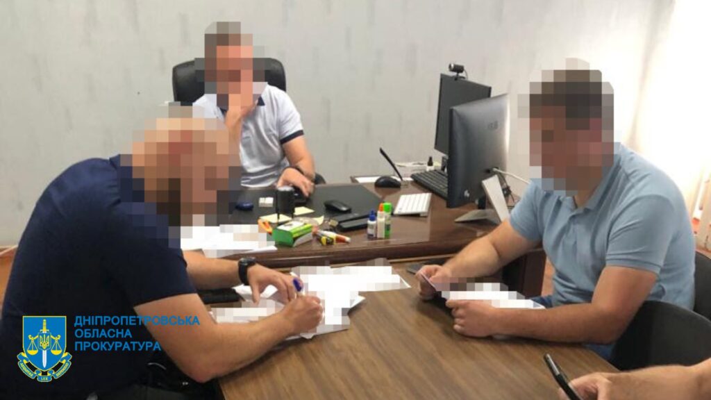 Судитимуть слідчого поліції Дніпра за вимагання хабара