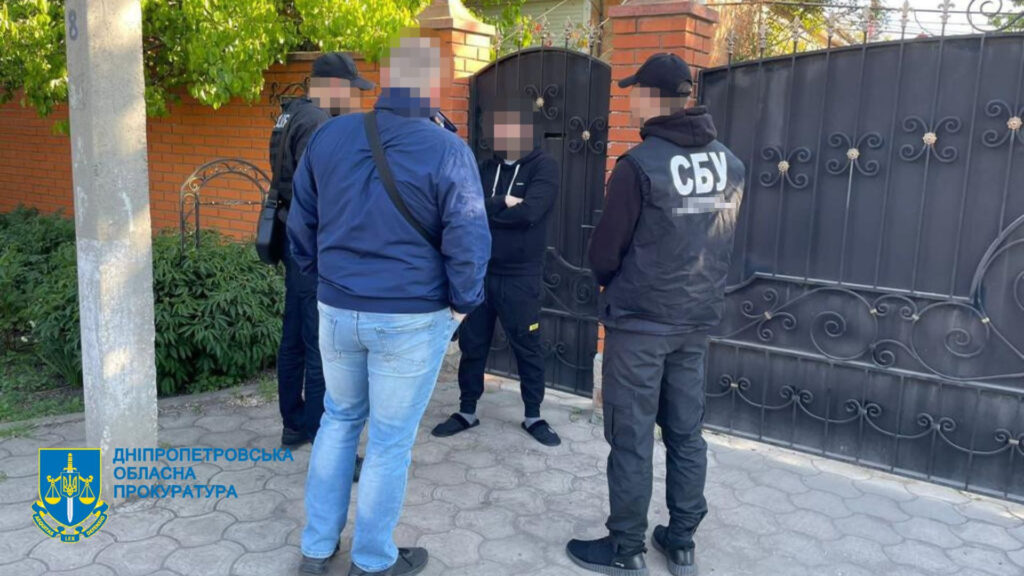 У Кривому Розі судитимуть директора товариства, який заволодів 2,5 млн грн на виготовленні військового одягу