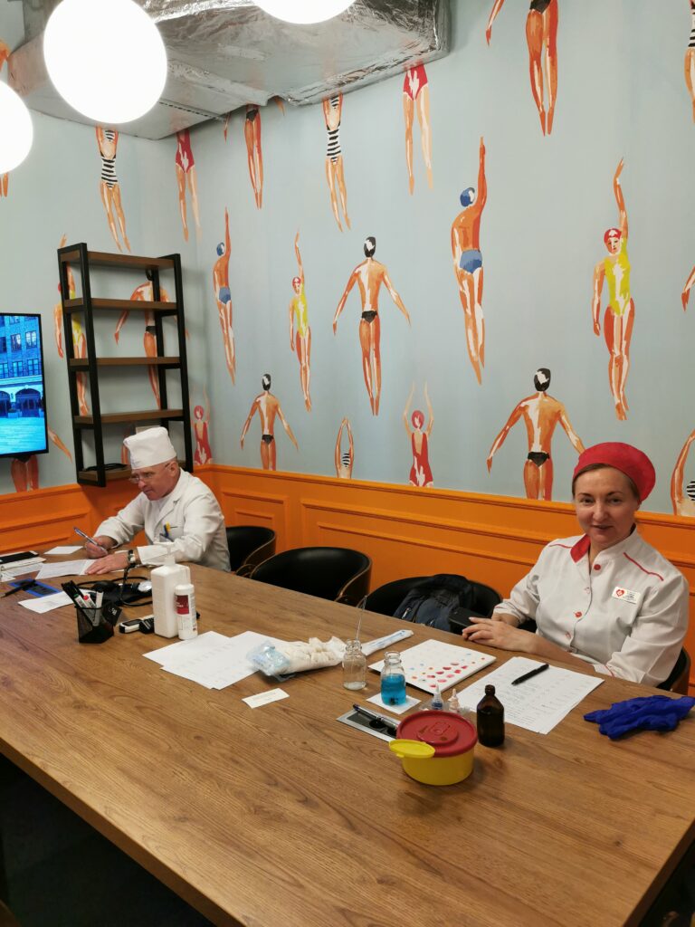 27 людей здали кров на виїзній донації у Дніпрі