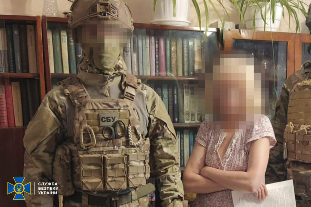 У Дніпрі затримали посадовицю Укрзалізниці за допомогу окупантам