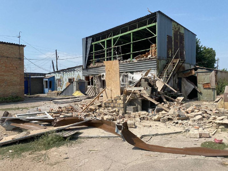 Ворог знову обстрілював Нікопольщину, над Дніпропетровською областю збили російську ракету