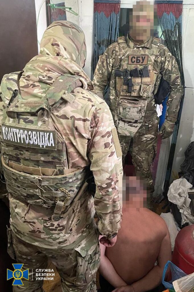 СБУ затримала викладача вишу, який допомогав рашистам на Запоріжжі
