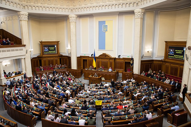 Рада ухвалила закон про повернення на довоєнну систему оподаткування