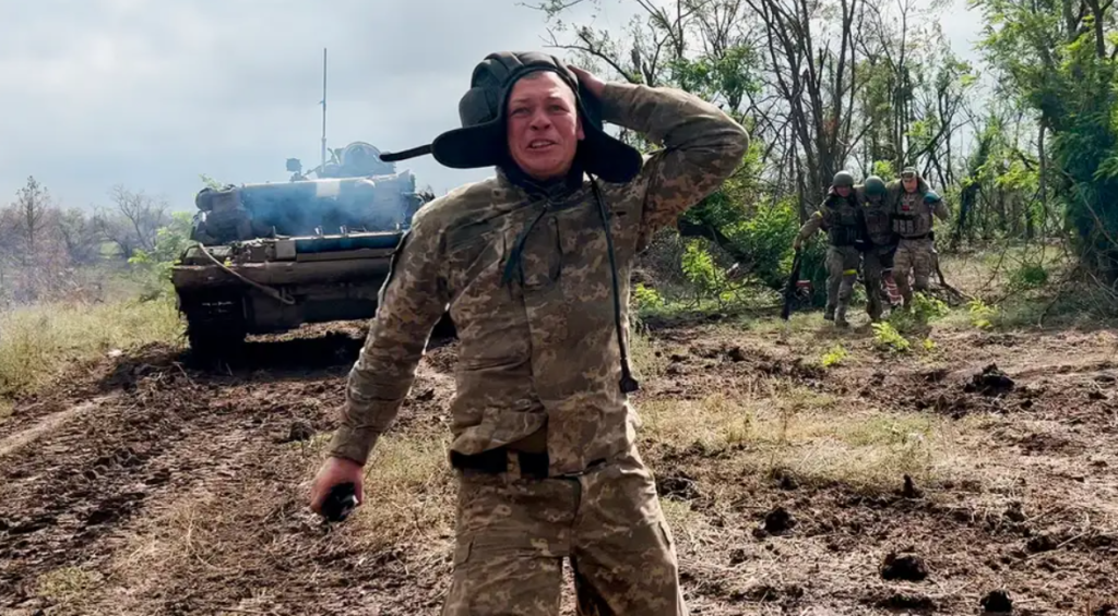 Стрічку документалістів з Дніпра “Східний фронт”, презентовану на Берлінале, побачили у 16 країнах світу