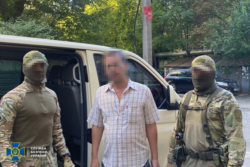 СБУ затримала у Дніпрі агента російської розвідки, який діяв під прикриттям волонтерського фонду