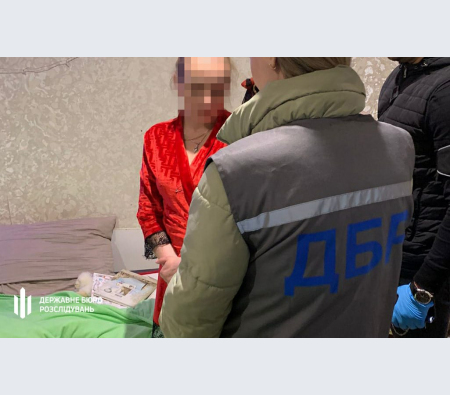 Судитимуть подружжя з Дніпропетровщини, яке під кришуванням правоохоронця продавало метамфетамін