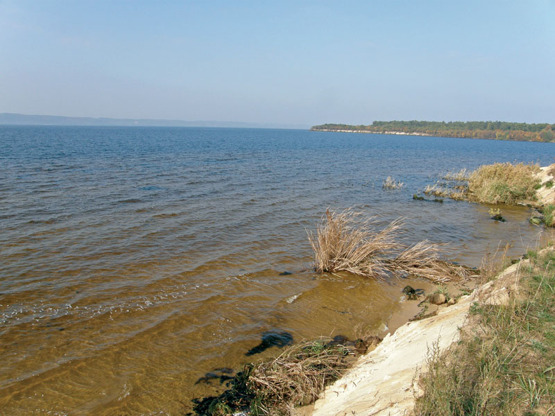 Укргідроенерго подало аварійну заявку, щоб підняти рівень води у двох водосховищах на Дніпрі