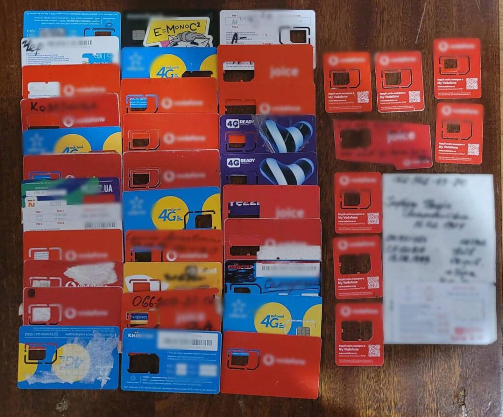 У Кривому Розі викрили групу зловмисників, які діяли за схемою перевипуску SIM-карт