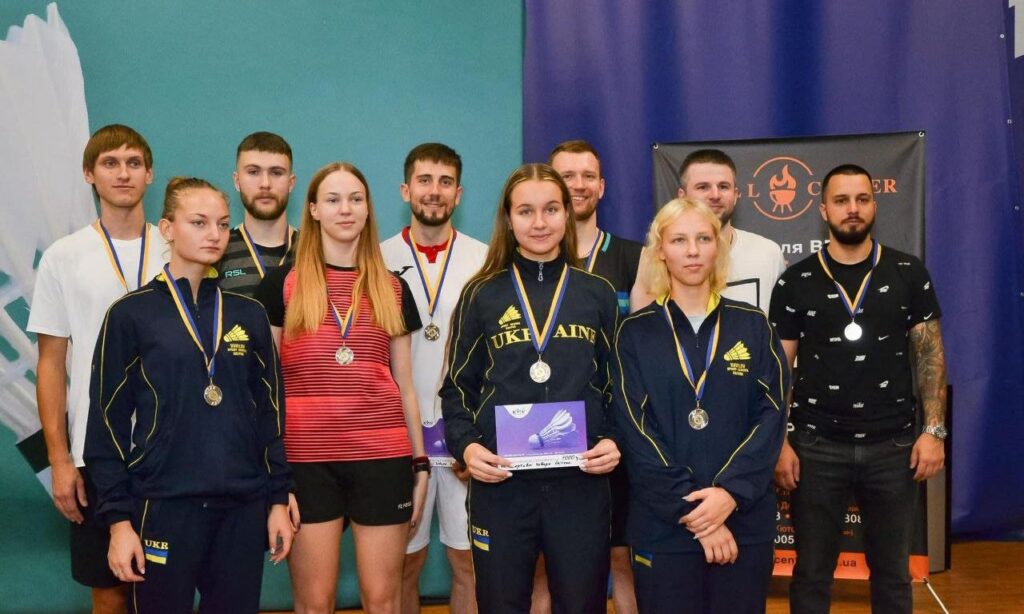Дніпропетровські спортсмени представили область на трьох турнірах з бадмінтону