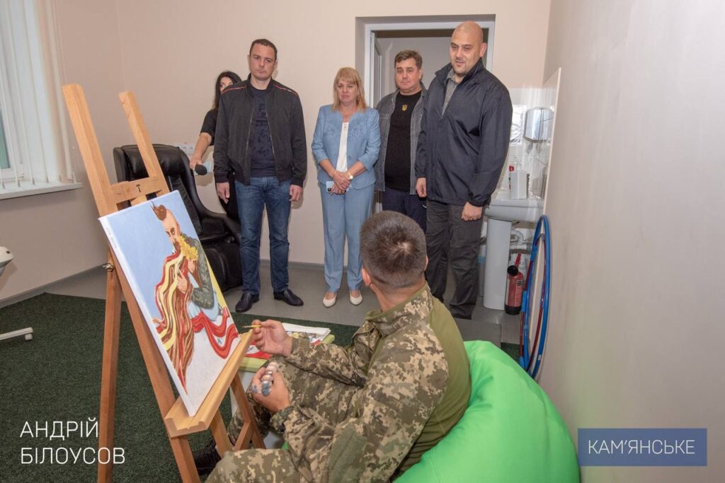 В Кам’янському до Дня міста відкрили перший Центр реабілітації для військових