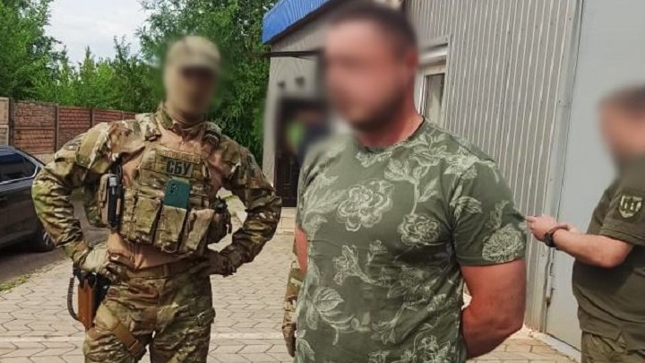 Переправляв ухилянтів за кордон за 9 тисяч доларів: на Дніпропетровщині судитимуть військового