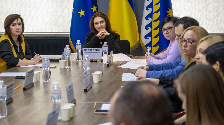 Відбулося перше засідання Ради волонтерів при ДніпроОВА