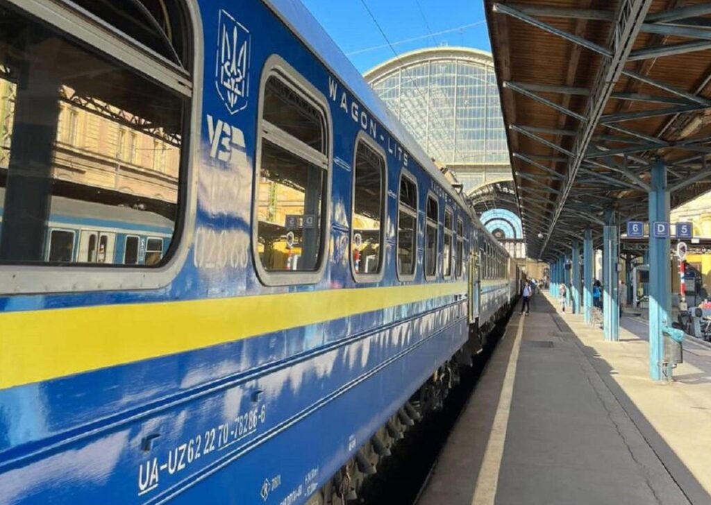 Железная дорога свободы: украинцам пообещали 3 тысячи бесплатных километров путешествий